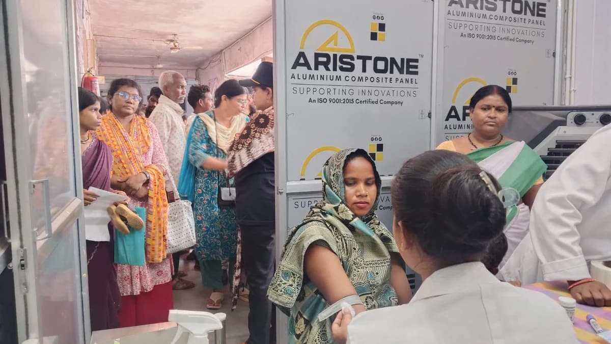 मनेंद्रगढ़ अस्पताल पर बढ़ा जनता का भरोसा, रोजाना पहुंच रहे 500 से अधिक मरीज