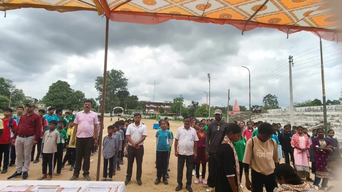 मनेन्द्रगढ़ में जोन स्तरीय खेल प्रतियोगिता का भव्य शुभारंभ