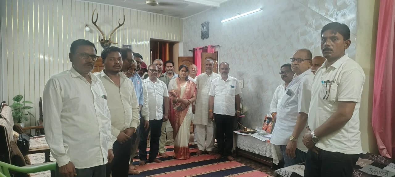 मनेन्द्रगढ़ में यादव समाज की संभागीय बैठक, संगठन विस्तार और जनजागरूकता अभियान की बनी रणनीति
