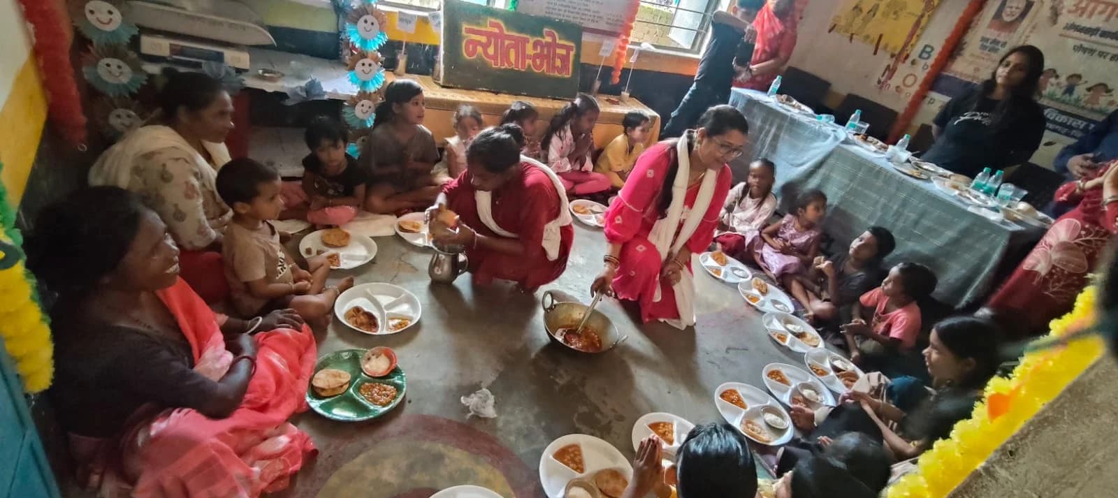 आंगन मिलन में गूंजा पोषण और जनहित का संदेश, वार्ड विकास पर भी हुआ मंथन