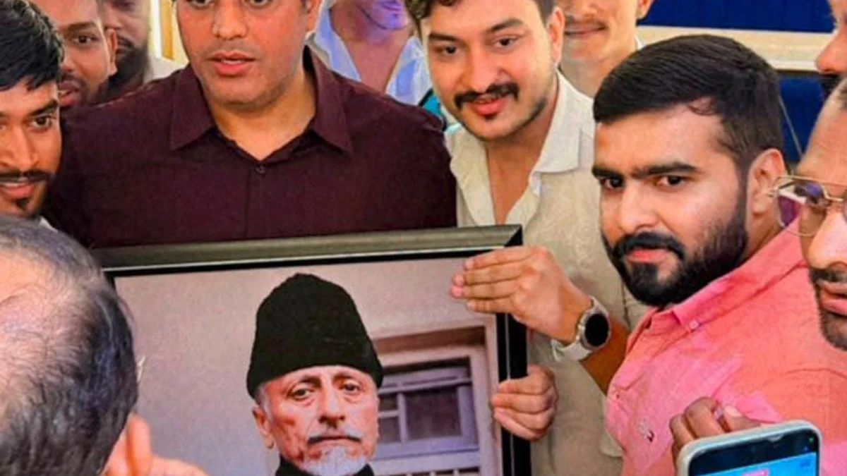 बिलासपुर में गूंजी छात्रों की आवाज: राज्यसभा सांसद इमरान प्रतापगढ़ी ने युवाओं से किया सीधा संवाद, बोले—संसद से हर मंच तक मजबूती से उठाएंगे मुद्दे (1/2)