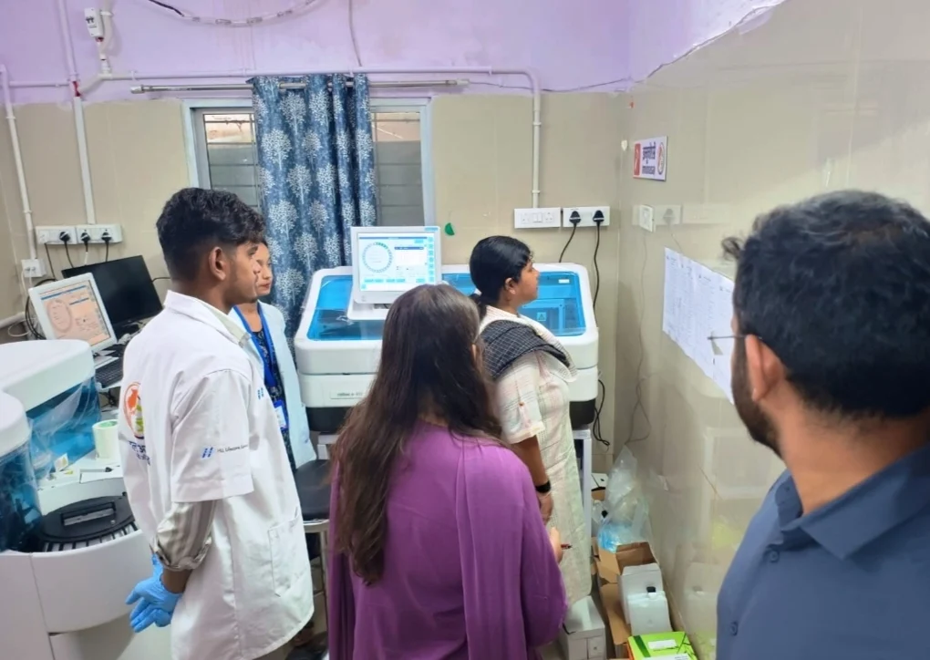 220 बिस्तरीय सिविल अस्पताल में प्रशासन का औचक निरीक्षण: मरीजों से लिया सीधा फीडबैक, दवाओं से लेकर सफाई तक परखी व्यवस्था (2)