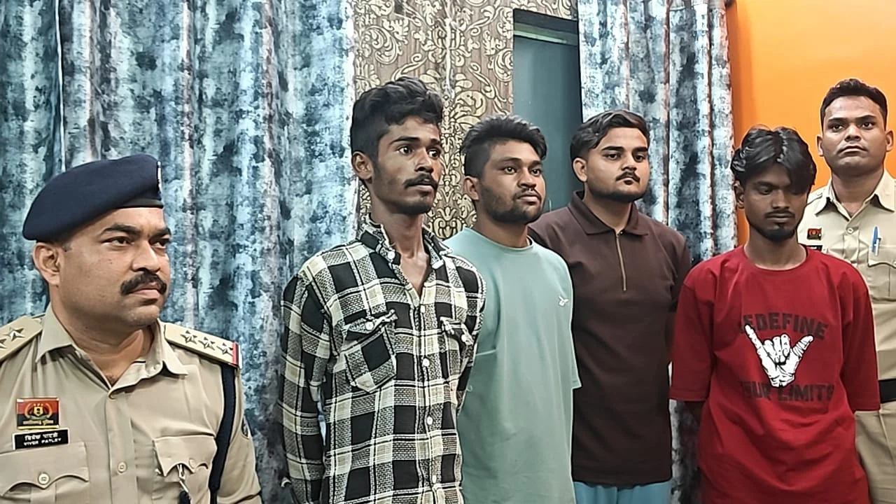 मनेन्द्रगढ़ में चोरी की तीन वारदातों का खुलासा, पांच आरोपी गिरफ्तार (2)